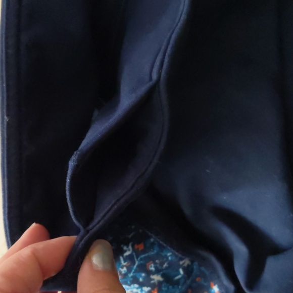 3x pockets!! - Picture 5 of 5